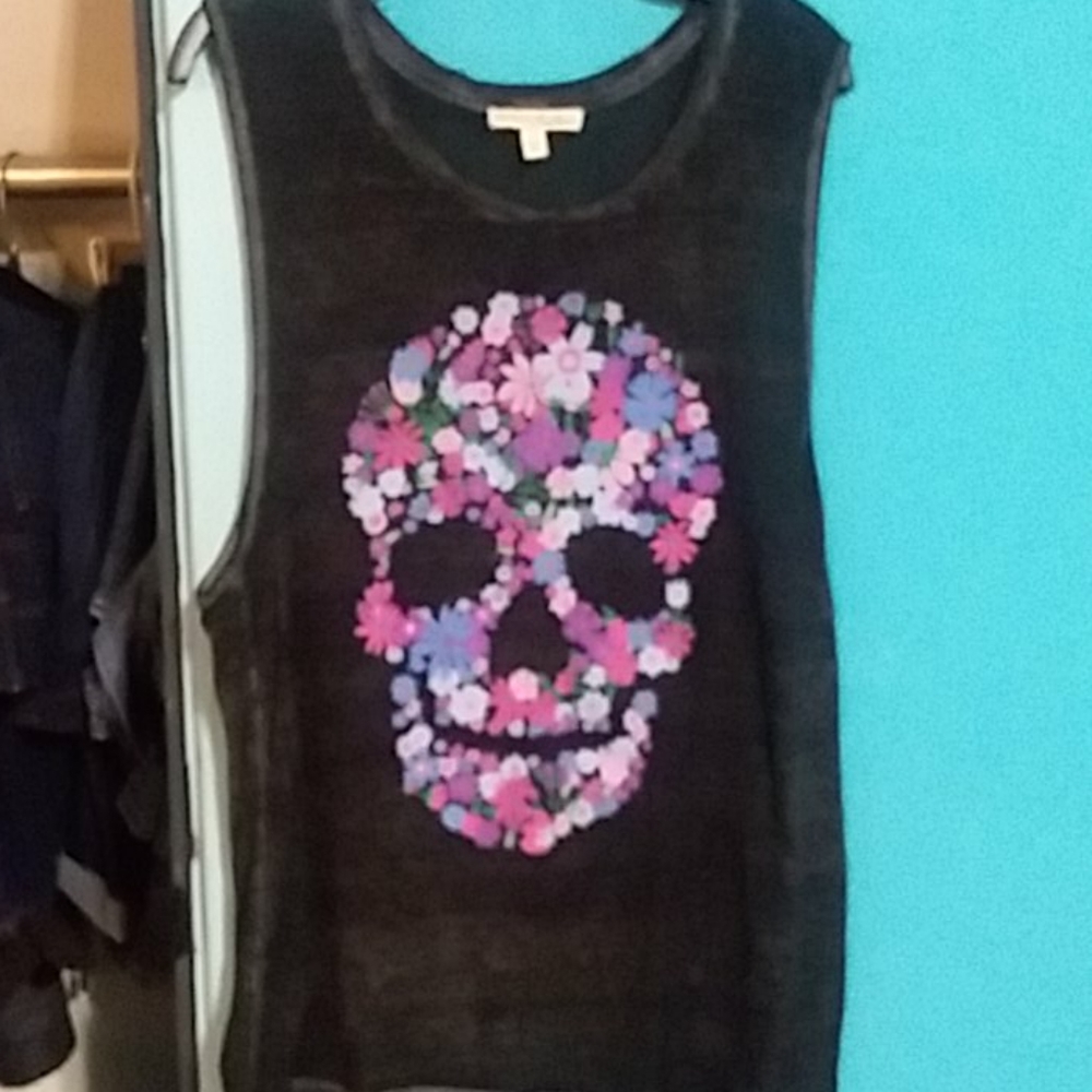 Express ladies flower skull tank medium